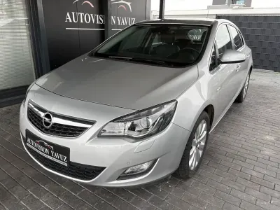 Gebraucht Opel Astra Innovation 116 PS (85 kW) 2010 Silber Limousine