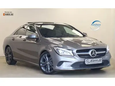 Gebraucht Mercedes CLA220 177 PS (130 kW) 2017 Grau Limousine