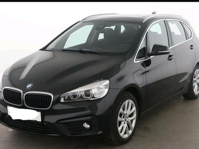 BMW 225