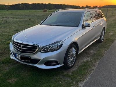 Gebraucht Mercedes E220 170 PS (125 kW) 2014 Silber Kombi