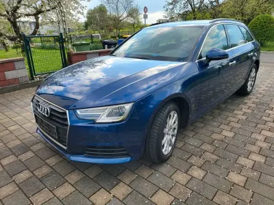 Używany Audi A4 Ambiente 150 KM (110 kW) 2016 Niebieski Kombi
