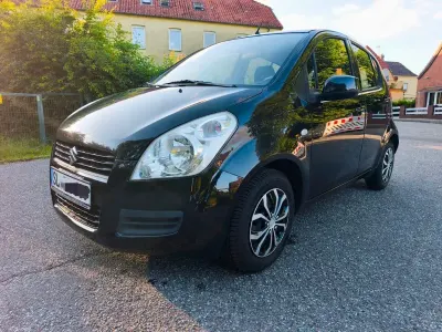 Gebraucht Suzuki Splash 68 PS (50 kW) 2009 Schwarz Kleinwagen