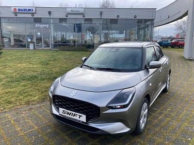 Neu Suzuki Swift 83 PS (61 kW) 2026 Silber Kleinwagen