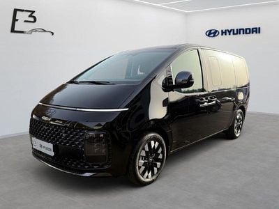 Neu Hyundai Staria Signature 224 PS (164 kW) 2026 Schwarz Van / Kleinbus