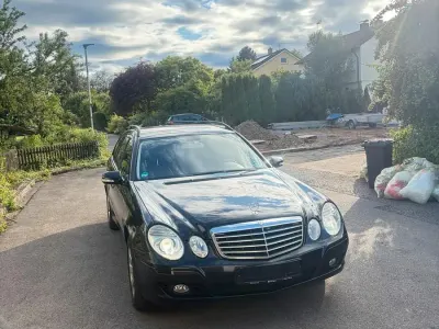 Gebraucht Mercedes E220 178 PS (130 kW) 2007 Schwarz Kombi