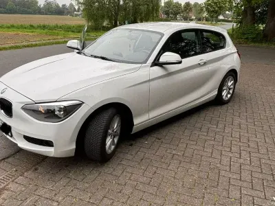 Gebraucht BMW 114 102 PS (75 kW) 2012 Weiß Kleinwagen
