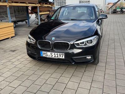 Gebraucht BMW 116 Advantage 109 PS (80 kW) 2016 Schwarz Kleinwagen