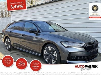Neu Skoda Superb SportLine 193 PS (141 kW) 2025 Graphite grau metallic Kombi