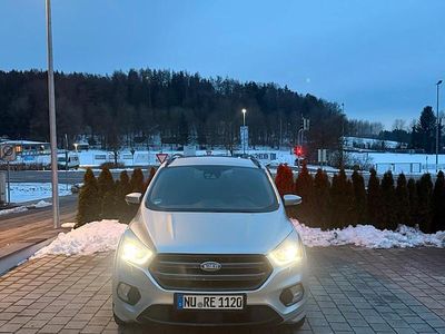Gebraucht Ford Kuga 120 PS (88 kW) 2019 Grau SUV