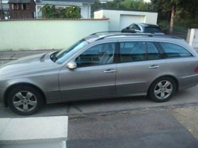 Mercedes E320