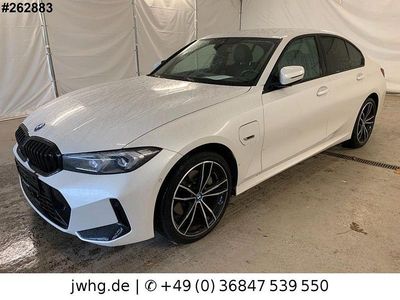 Gebraucht BMW 330e M Sport 292 PS (214 kW) 2022 Weiß Limousine