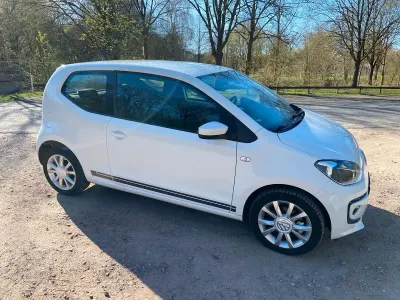 Gebraucht VW up! CLUB 75 PS (55 kW) 2015 Weiß Kleinwagen