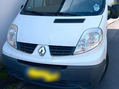 Second-hand Renault Trafic 90 CP (66 kW) 2007 Alb Monovolum