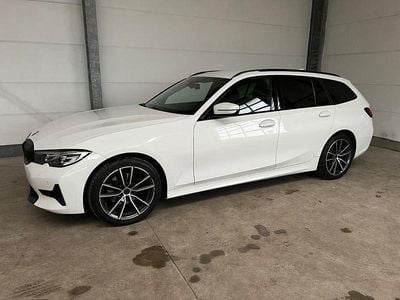 Gebraucht BMW 320 Sport Line 190 PS (139 kW) 2022 Weiß Kombi
