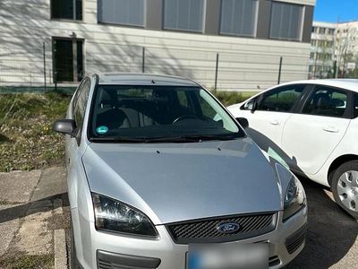 Gebraucht Ford Focus 125 PS (91 kW) 2006 Silber Kleinwagen