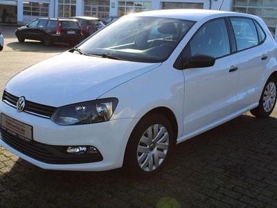 Pure white Gebraucht 2015 VW Polo Trendline Kleinwagen | 9.970 € (Fairer Preis)