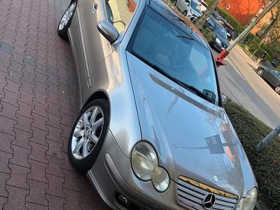 Mercedes C180