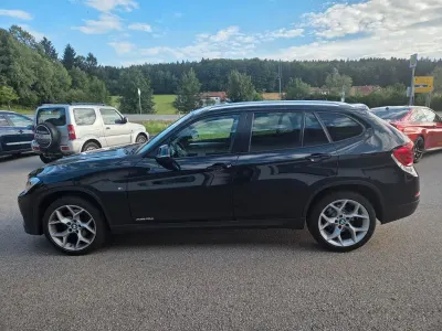 Gebraucht BMW X1 Advantage 143 PS (105 kW) 2015 Schwarz SUV