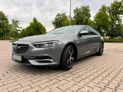 Gebraucht Opel Insignia Sport 170 PS (125 kW) 2019 Grau Limousine