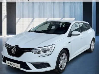 Gebraucht Renault Mégane GrandTour Life 116 PS (85 kW) 2019 Gletscherweiss Kombi