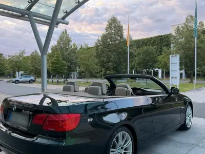 Gebraucht BMW 320 Cabriolet 184 PS (135 kW) 2012 Schwarz Cabrio