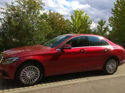 Gebraucht Mercedes C220 Exclusive 170 PS (125 kW) 2014 Rot Limousine