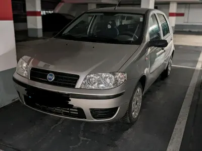 Usata Fiat Punto 60 CV (44 kW) 2004 Argento Utilitaria