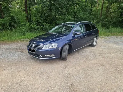 Gebraucht VW Passat Highline 140 PS (102 kW) 2013 Blau Kombi