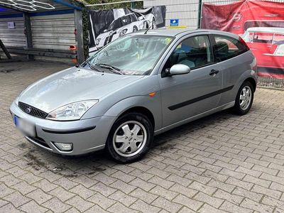 Gebraucht Ford Focus 101 PS (74 kW) 2003 Silber Kleinwagen