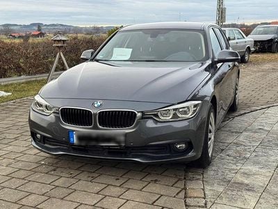 Gebraucht BMW 320 190 PS (139 kW) 2018 Grau Kombi