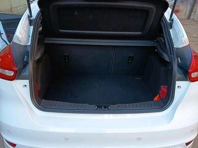 Gebraucht Ford Focus 150 PS (110 kW) 2016 Weiß Limousine