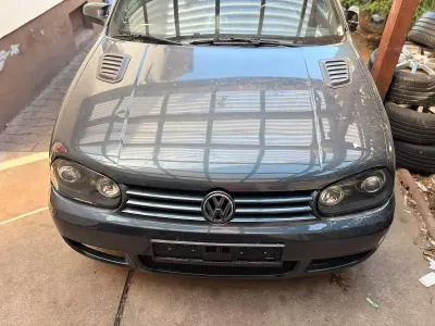 Gebraucht VW Golf IV 75 PS (55 kW) 2001 Schwarz Limousine