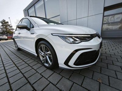 Gebraucht VW Golf VII R-line 150 PS (110 kW) 2021 Weiß Kleinwagen
