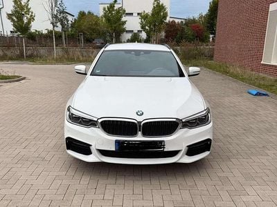 Gebraucht BMW 530 M Sport 265 PS (194 kW) 2019 Weiß Kombi