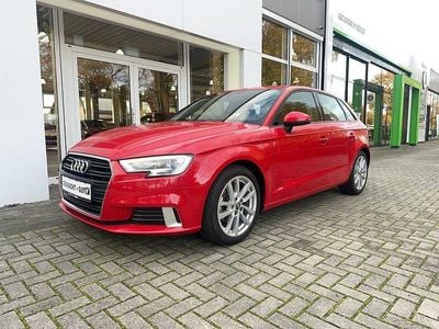 Gebraucht Audi A3 Sport 150 PS (110 kW) 2019 Rot Limousine