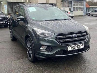 Grün Gebraucht 2017 Ford Kuga ST-Line SUV | 14.900 € (Fairer Preis)