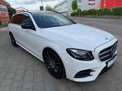 Gebraucht Mercedes E220 AMG line 194 PS (142 kW) 2019 Weiß Limousine
