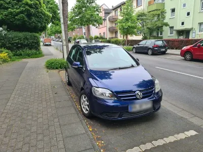 Gebraucht VW Golf IV 75 PS (55 kW) 2006 Blau Kleinwagen