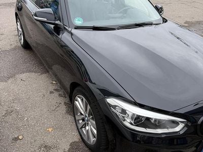 Gebraucht BMW 118 136 PS (100 kW) 2019 Schwarz Kleinwagen