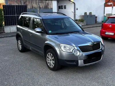 Gebraucht Skoda Yeti Plus Edition 105 PS (77 kW) 2012 Grau SUV