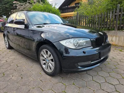 Gebraucht BMW 118 143 PS (105 kW) 2008 Schwarz Kleinwagen