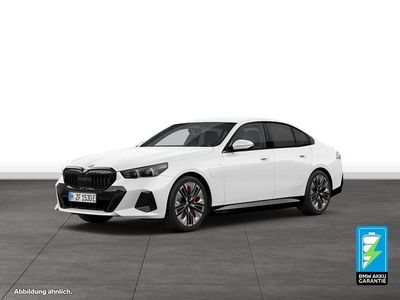 Usata BMW 550e M Sport 489 CV (359 kW) 2025 Bianco Berlina