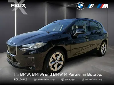Neu BMW 230e Active Tourer 326 PS (239 kW) 2026 Schwarz uni Van / Kleinbus