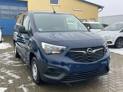 Gebraucht Opel Combo Edition 102 PS (75 kW) 2020 Blau Van / Kleinbus