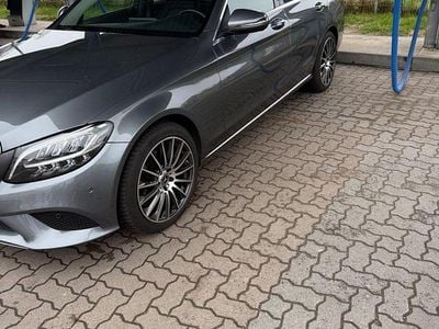 Gebraucht Mercedes C180 156 PS (114 kW) 2019 Grau Kombi