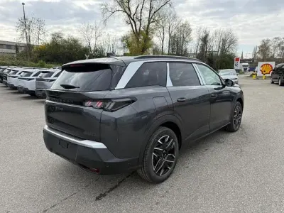 Nuova Peugeot 5008 Allure 145 CV (106 kW) 2026 Grigio SUV