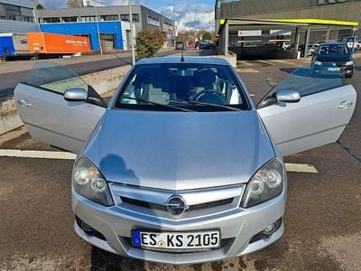 Gebraucht Opel Tigra Enjoy 90 PS (66 kW) 2005 Silber Cabrio