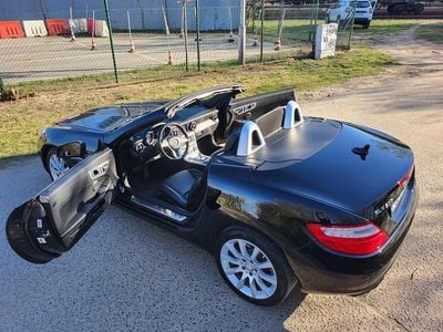 Gebraucht Mercedes SLK300 245 PS (180 kW) 2016 Schwarz Cabrio