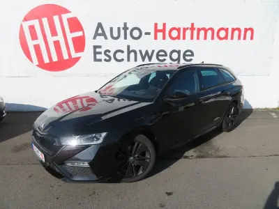 Gebraucht Skoda Octavia RS 200 PS (147 kW) 2023 Schwarz magic perleffekt Kombi