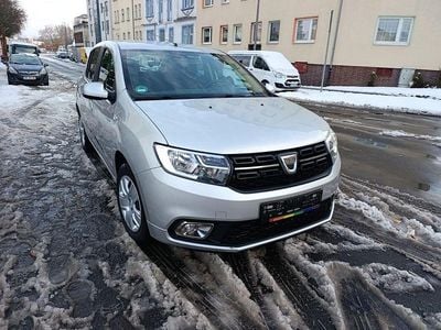 Silber Gebraucht 2018 Dacia Sandero Lauréate Limousine | 8.890 € (Fairer Preis)